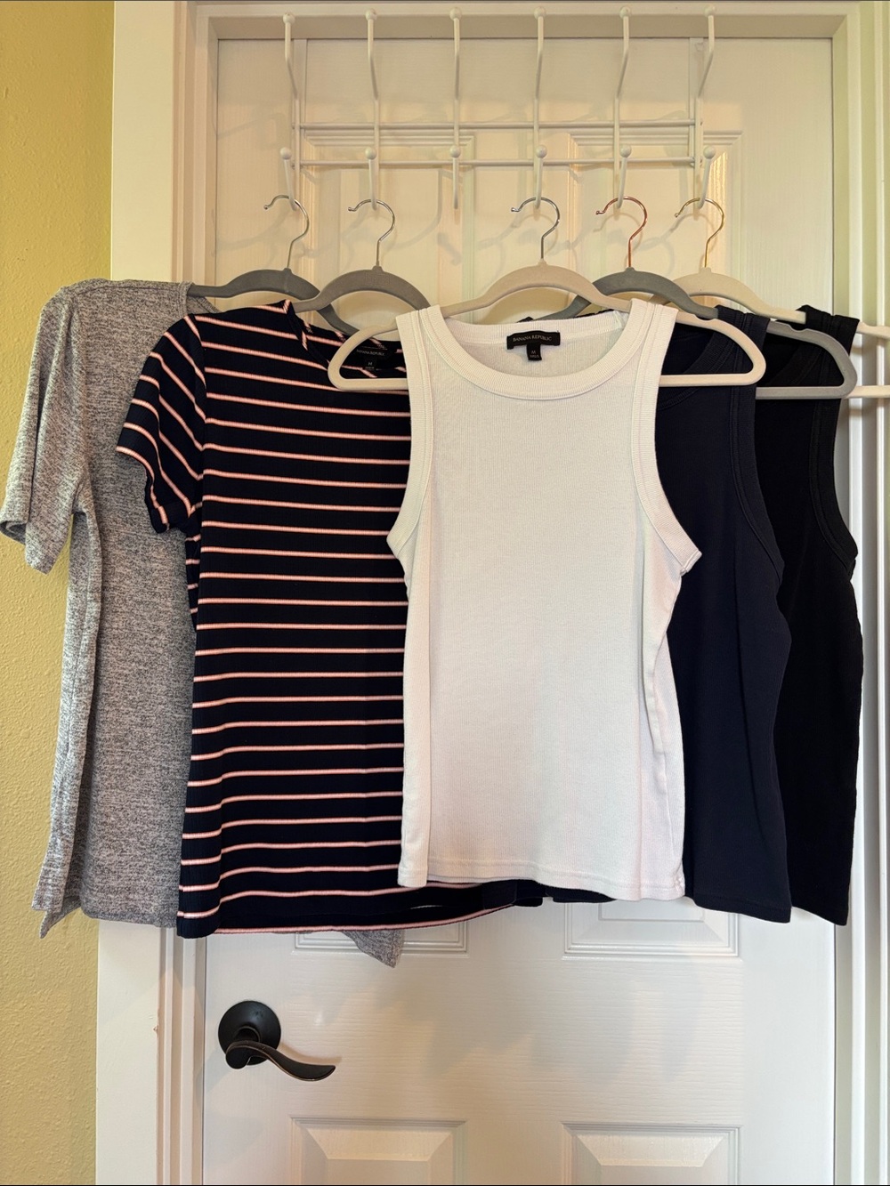 Banana Republic Lot of 5 - Size Medium - Picture 1 of 11